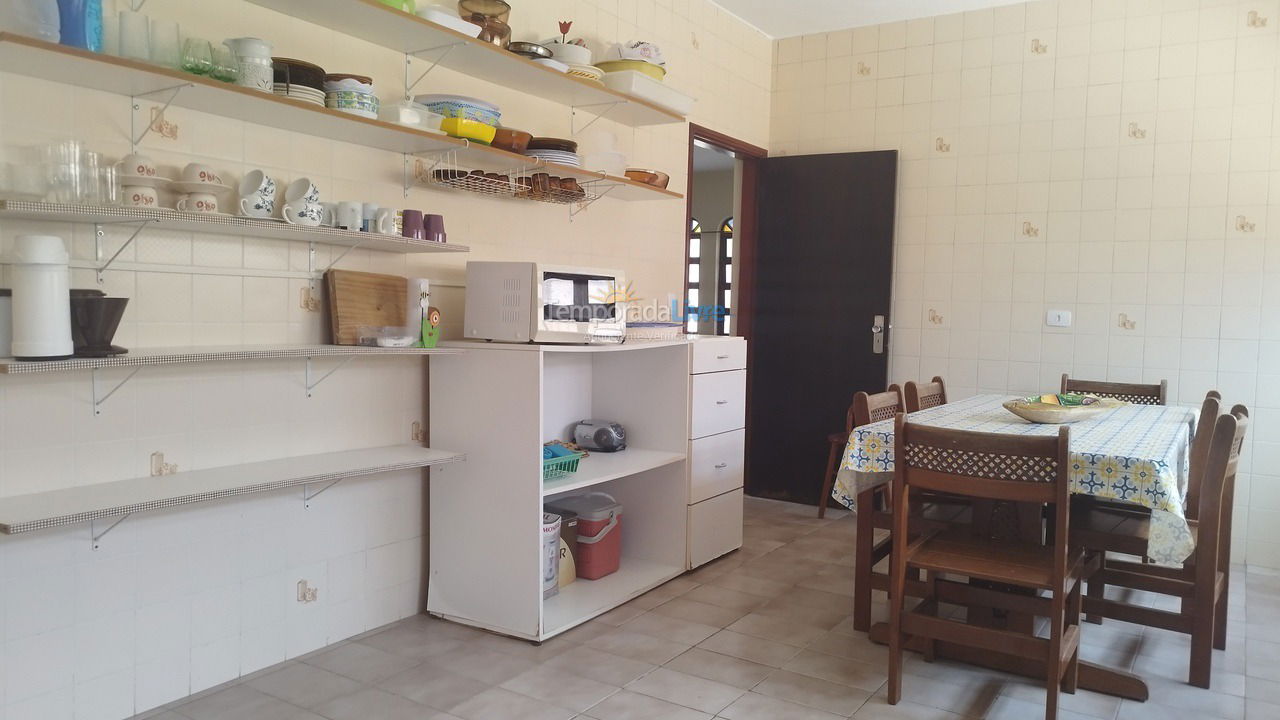 Casa para aluguel de temporada em Ubatuba (Praia do Lázaro)