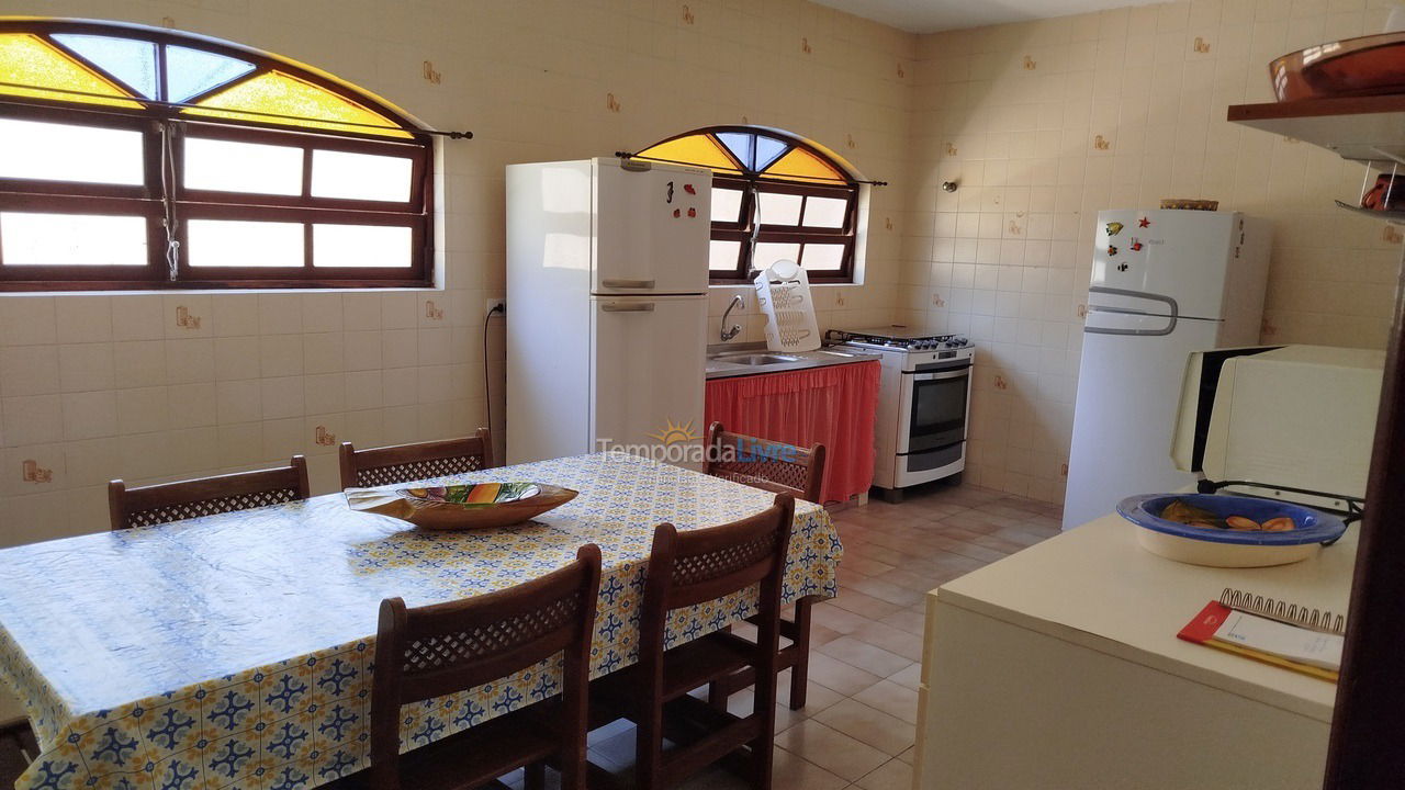 Casa para aluguel de temporada em Ubatuba (Praia do Lázaro)