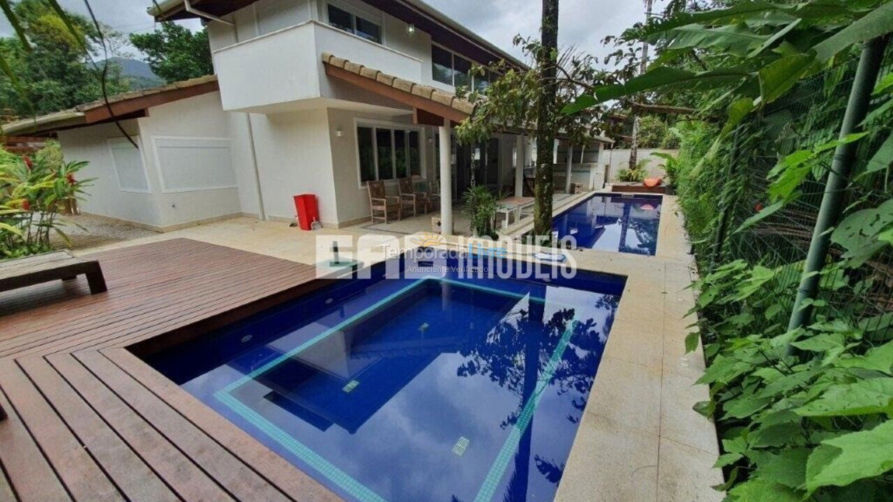 Casa para aluguel de temporada em Ubatuba (Praia de Itamambuca)