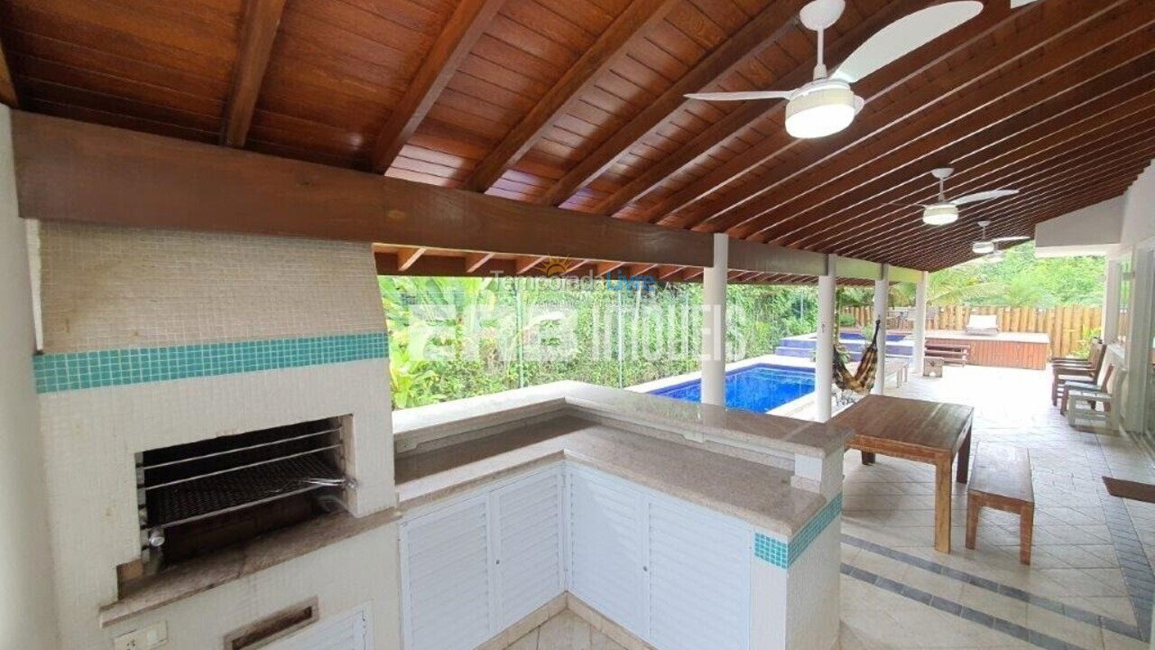 Casa para aluguel de temporada em Ubatuba (Praia de Itamambuca)