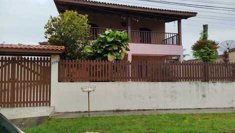 Aconchegante Casa com 4 Suítes em Ubatuba - Entre o Lazaro e Sununga