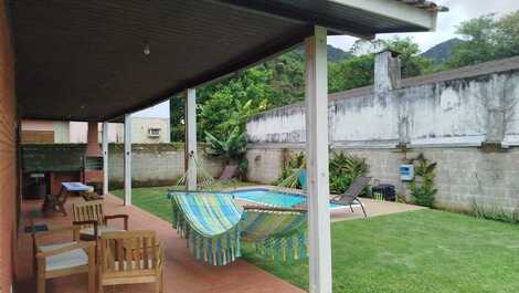 5 suites with air conditioning, swimming pool, barbecue - gated community