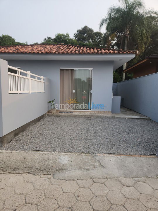 House for vacation rental in Florianópolis (Praia da Armação)