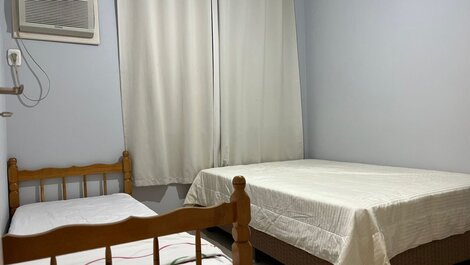 209 - Apartamento de 3 quartos no centro de Bombinhas