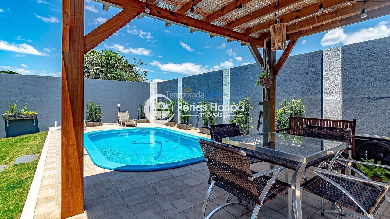 House for vacation rental in Florianopolis (Campeche)