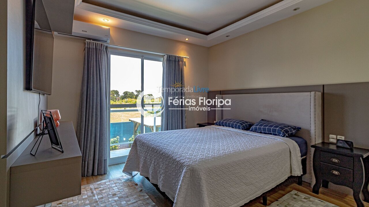 House for vacation rental in Florianopolis (Campeche)