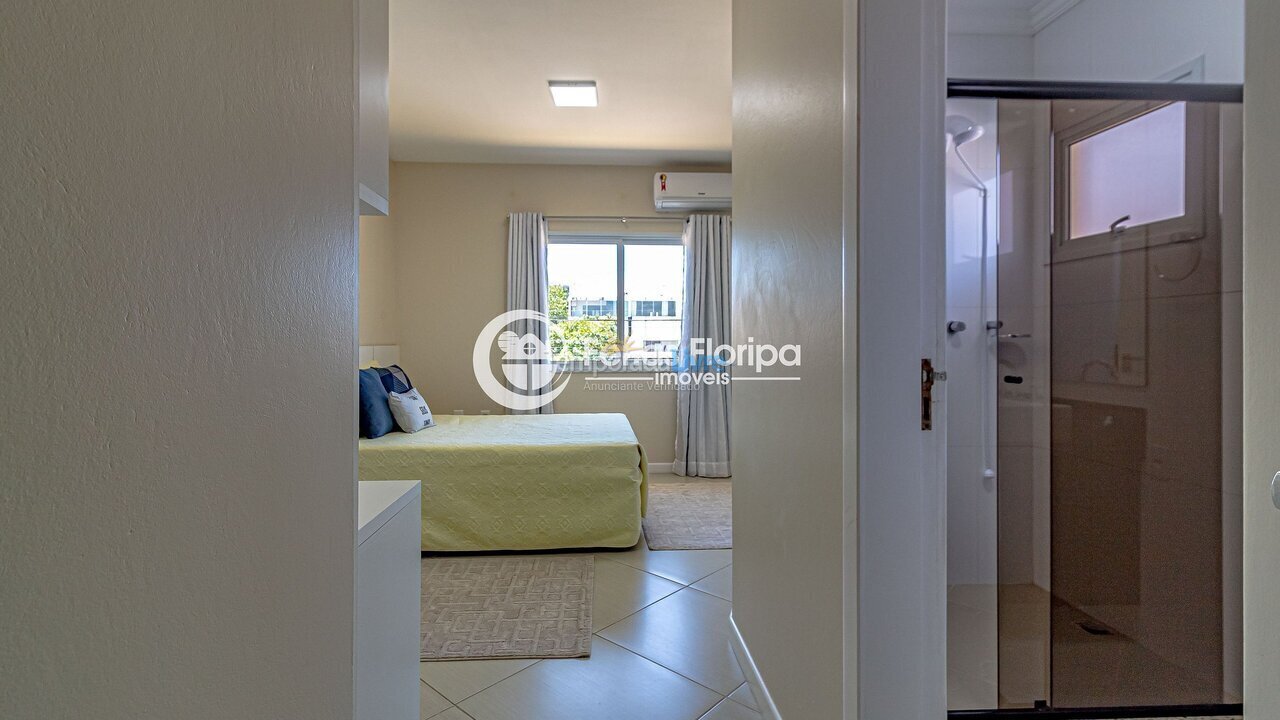 House for vacation rental in Florianopolis (Campeche)