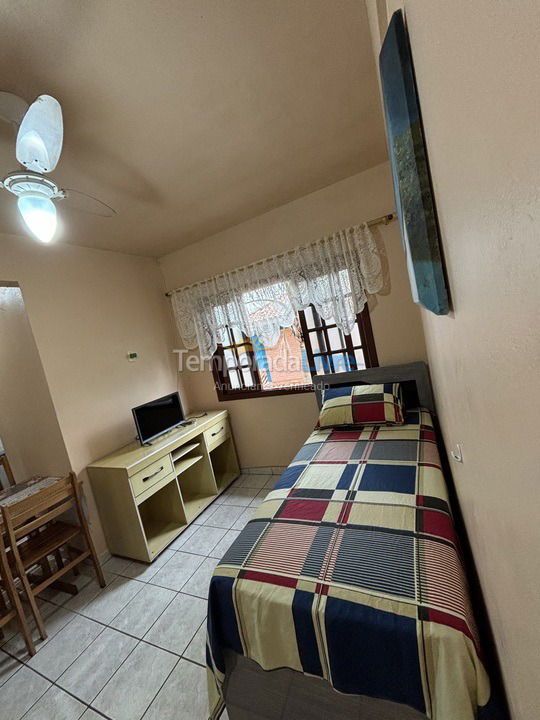 Apartamento para aluguel de temporada em Florianopolis (Campeche)