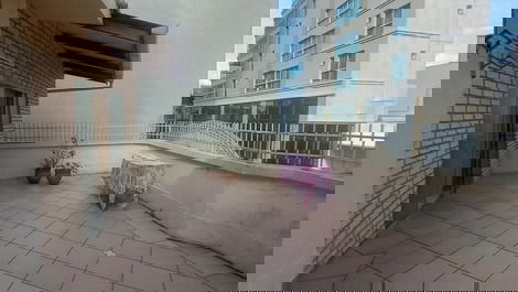2 BEDROOM APARTMENT RUA 261 MEIA PRAIA 40M FROM THE SEA - ITAPEMA