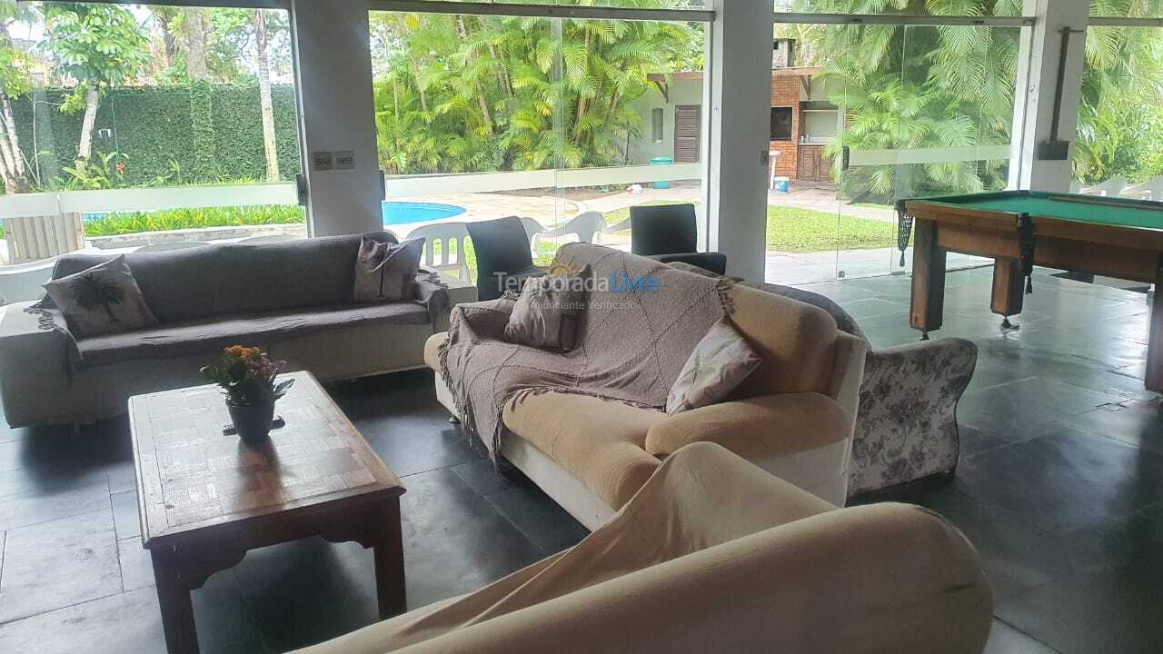 Casa para alquiler de vacaciones em Guarujá (Enseada)