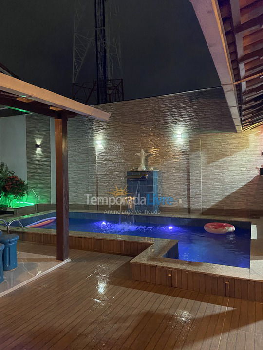 House for vacation rental in Guarapari (Praia do Morro)