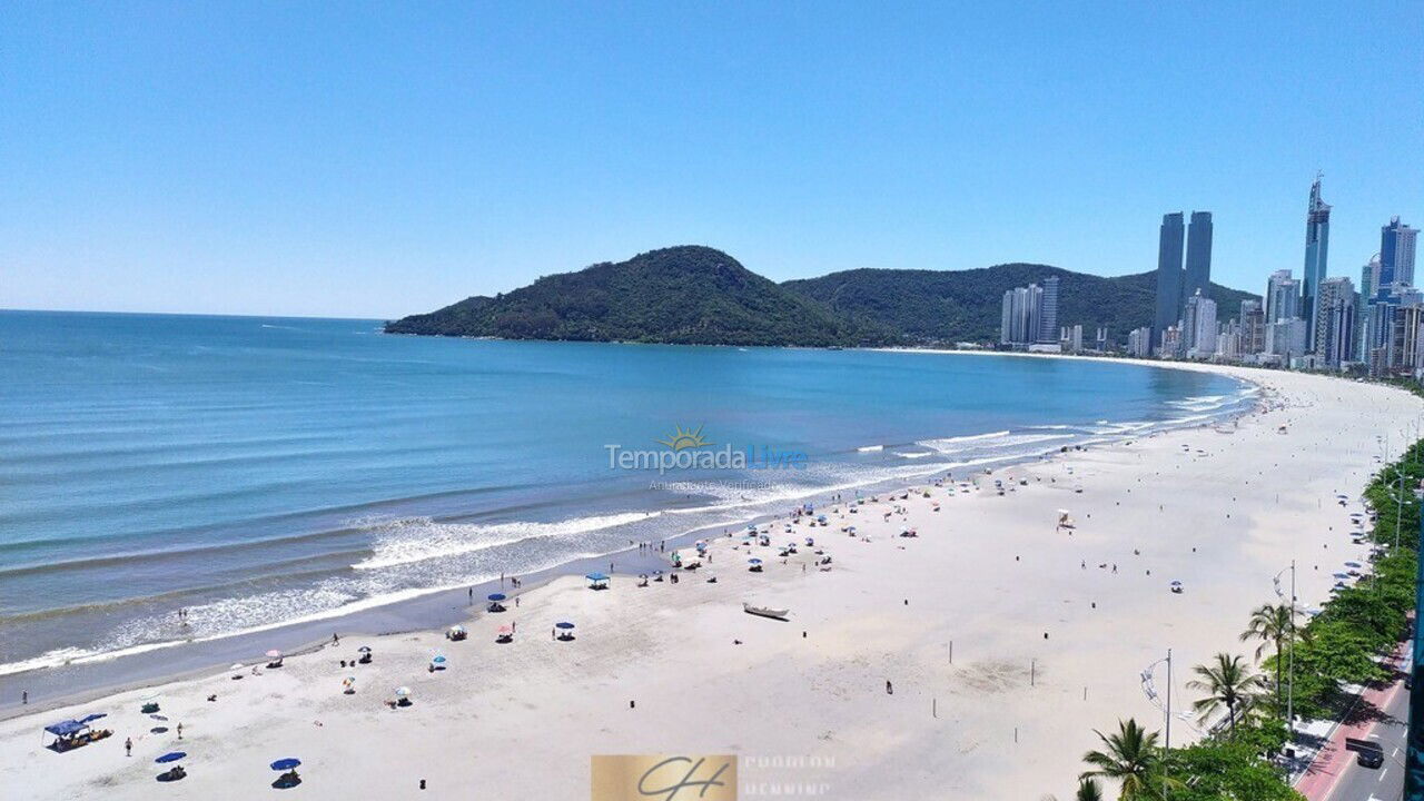 Apartamento para aluguel de temporada em Balneário Camboriú (Praia Central)