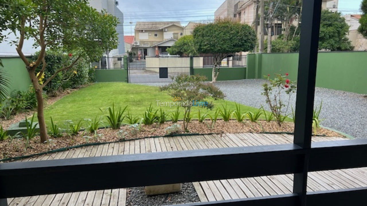 Casa para aluguel de temporada em São Francisco do Sul (Enseada)