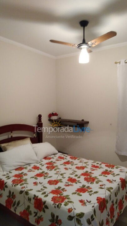 Apartamento para aluguel de temporada em Guarujá (Enseada)