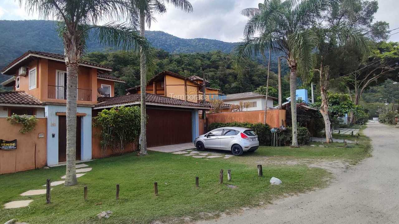 Casa para aluguel de temporada em São Sebastião (Praia do Guaeca)