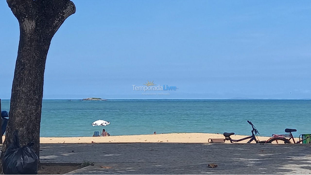 Casa para aluguel de temporada em Rio das Ostras (Bosque da Praia)