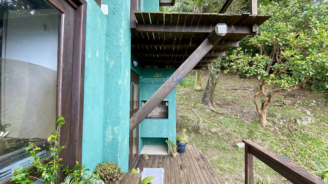 Casa para aluguel de temporada em Garopaba (Praia da Ferrugem)