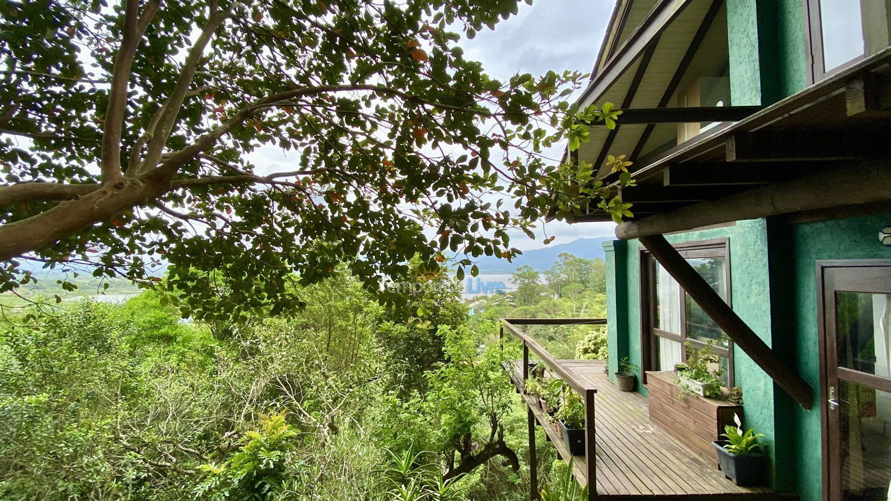 Casa para aluguel de temporada em Garopaba (Praia da Ferrugem)