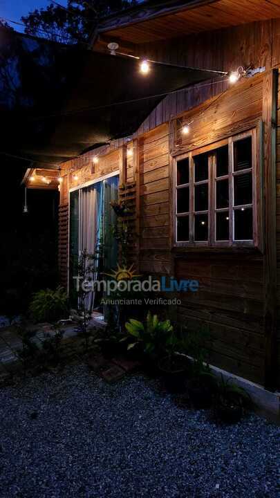 Casa para alquiler de vacaciones em Itapema (Alto do Sao Bento)