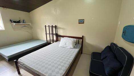 Beautiful semi-detached 1 suite and 1 bedroom with AC, WI-FI, barbecue