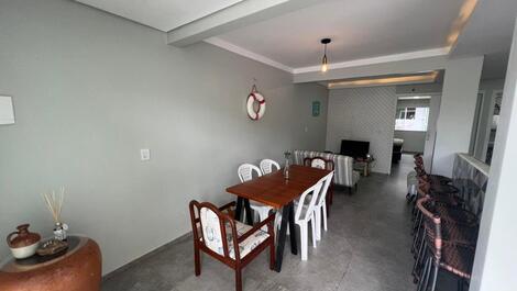 Beautiful semi-detached 1 suite and 1 bedroom with AC, WI-FI, barbecue