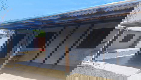 2 casas espaçosas e aconchegantes