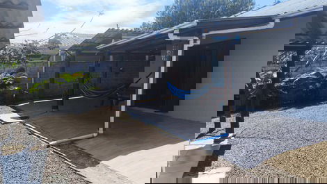 2 casas espaçosas e aconchegantes
