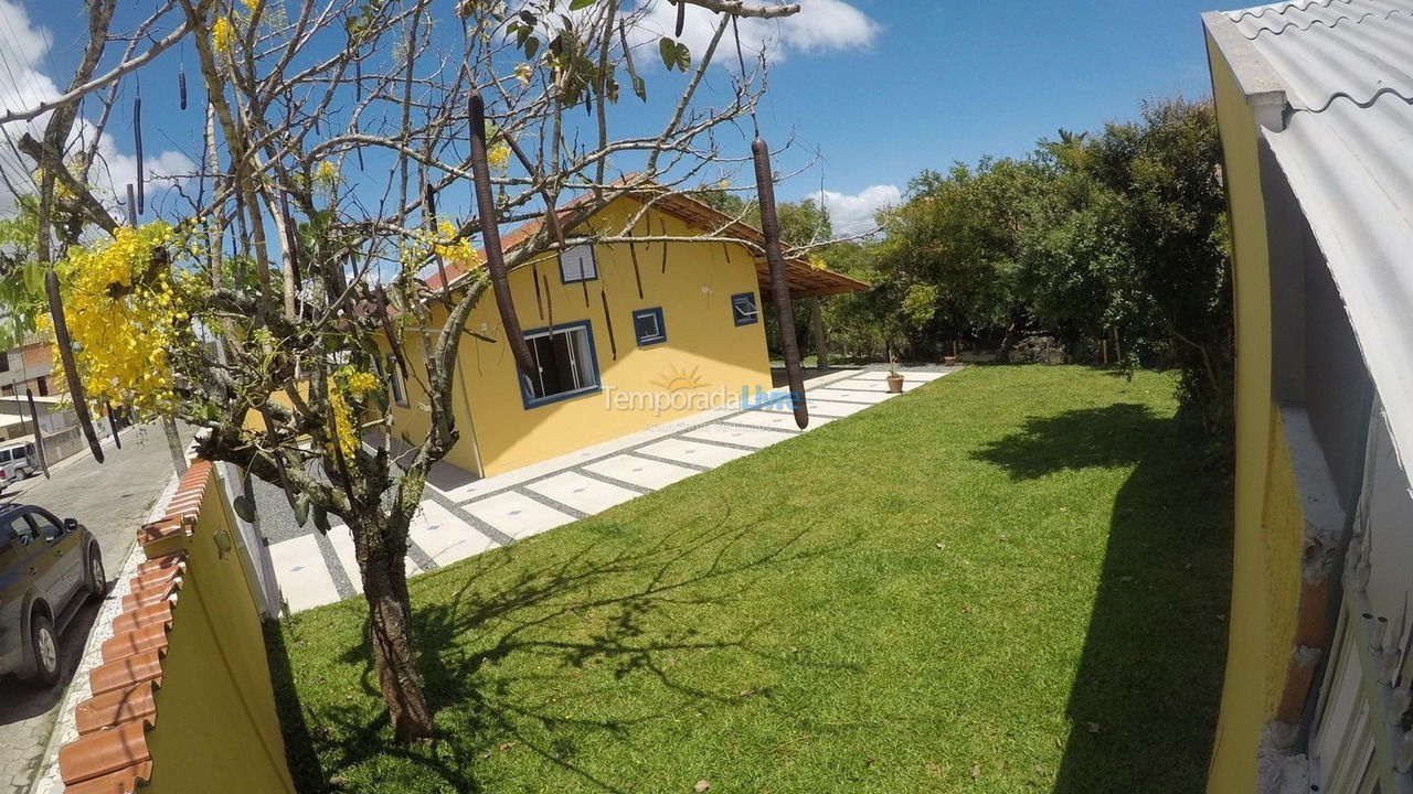 Casa para aluguel de temporada em Porto Belo (Centro)