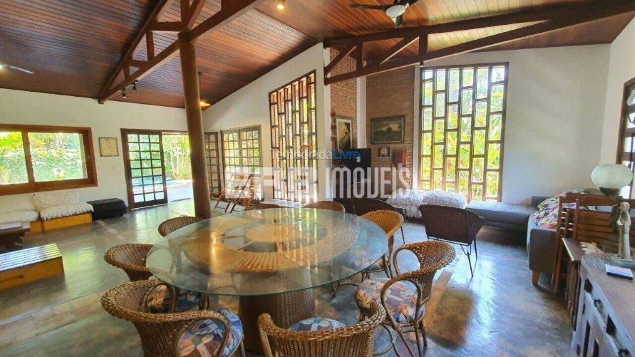 Casa para aluguel de temporada em Ubatuba (Praia de Itamambuca)