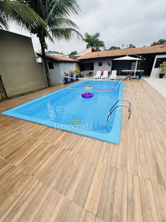 Casa para aluguel de temporada em Bertioga (Boraceia)
