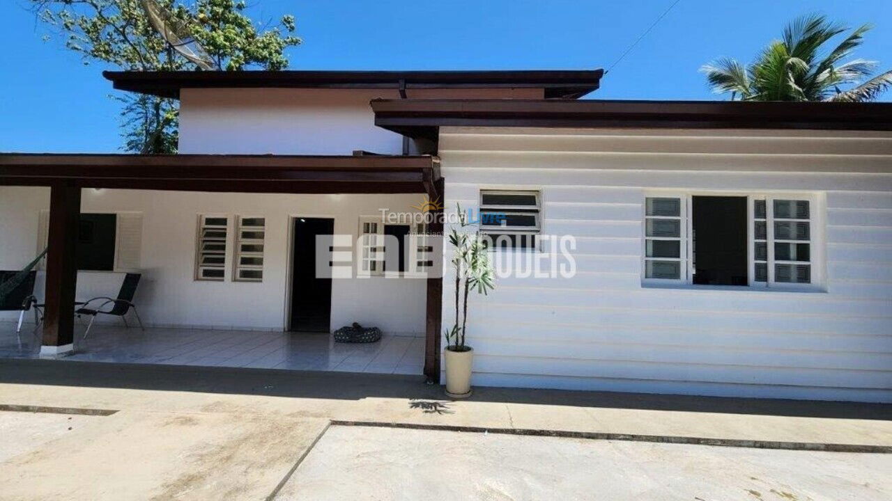 Casa para aluguel de temporada em Ubatuba (Praia de Itamambuca)