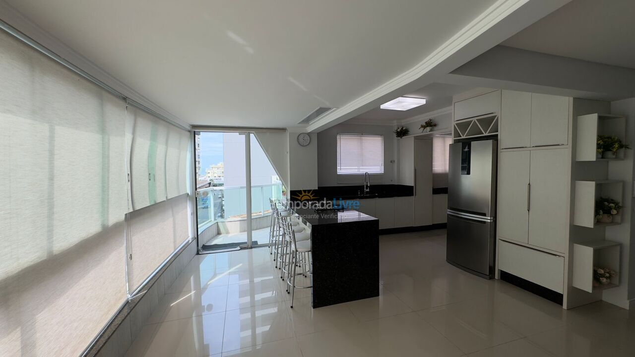 Apartamento para aluguel de temporada em Itapema (Meia Praia)