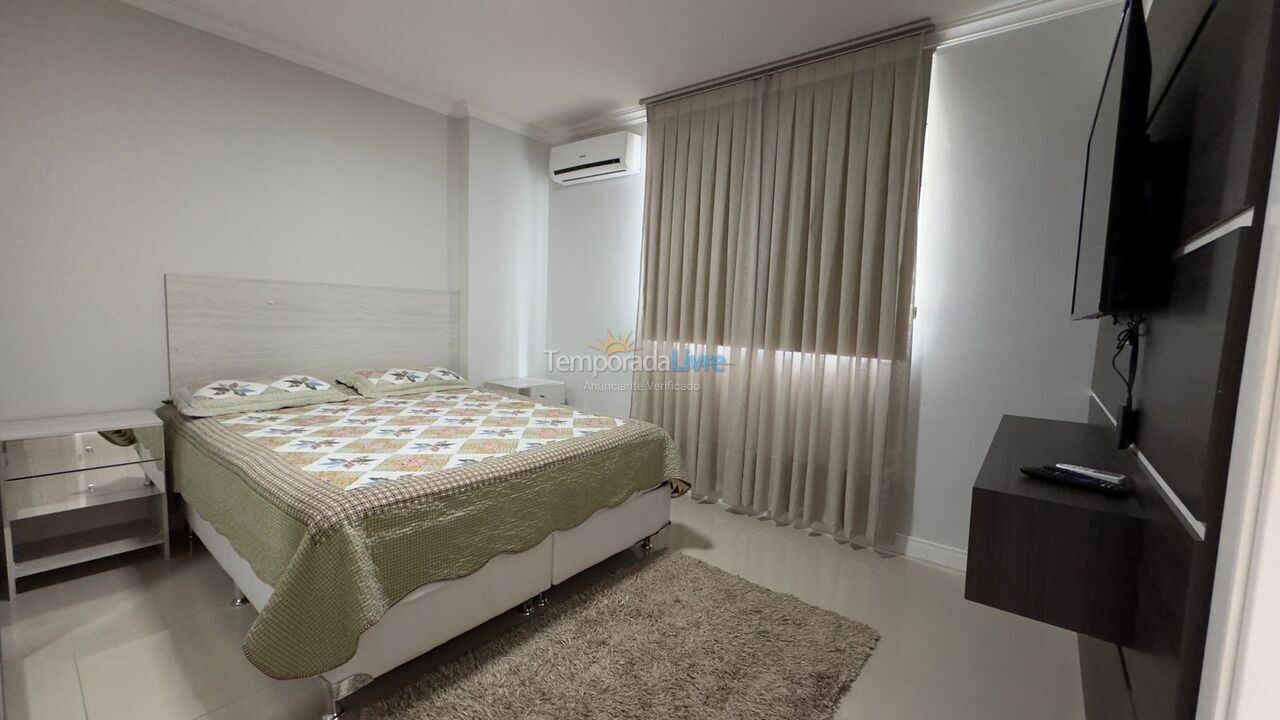 Apartamento para aluguel de temporada em Itapema (Meia Praia)