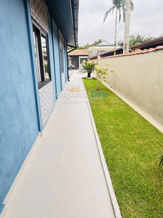 Casa para aluguel de temporada em Bertioga (Boraceia)