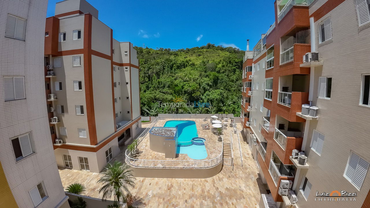 Apartamento para aluguel de temporada em Ubatuba (Praia Grande)