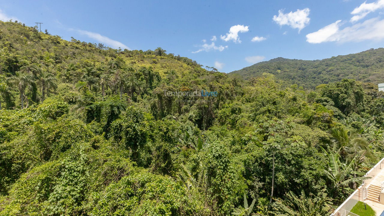 Apartamento para aluguel de temporada em Ubatuba (Praia Grande)