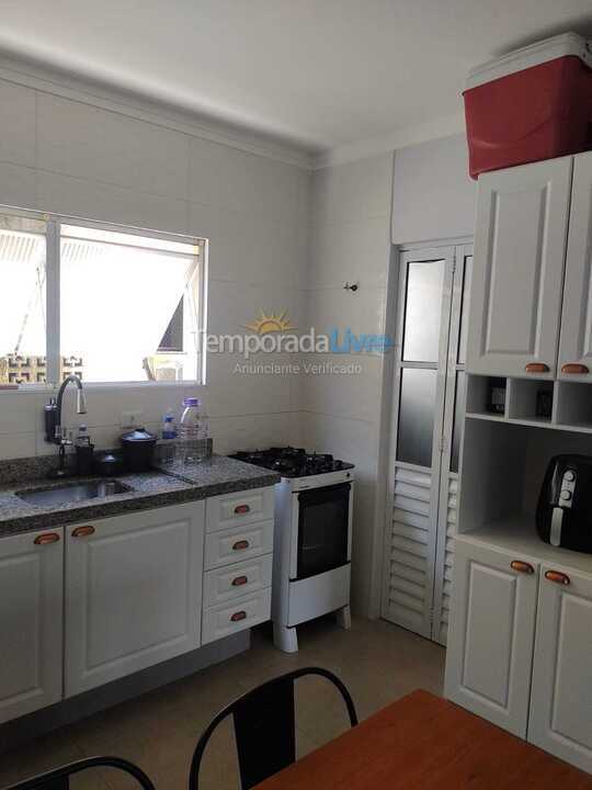 Apartment for vacation rental in Guarujá (Enseada)