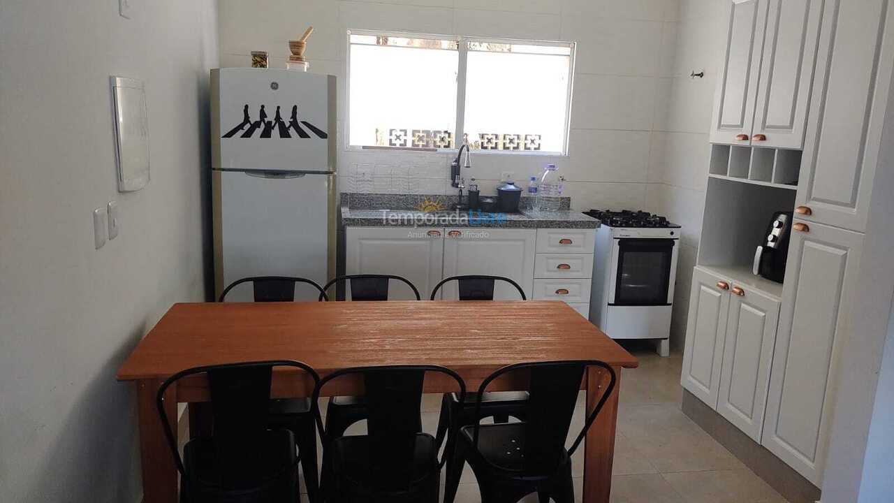 Apartamento para aluguel de temporada em Guarujá (Enseada)