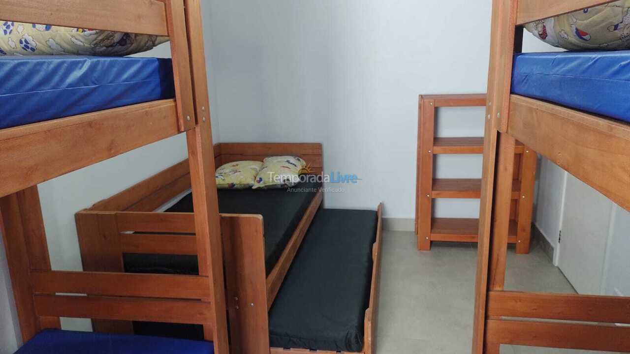 Apartamento para aluguel de temporada em Guarujá (Enseada)