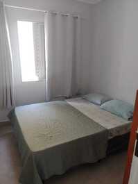 Apartamento reformado, acogedor y espacioso.