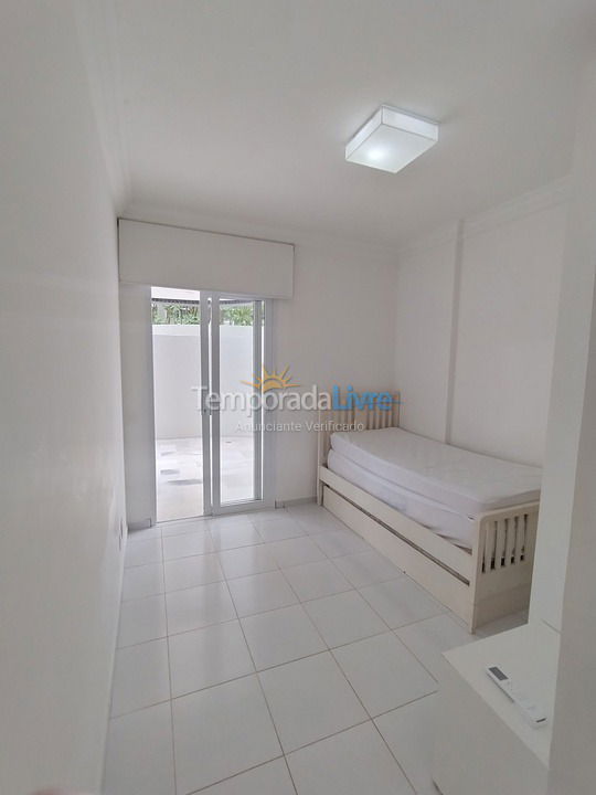 Apartamento para aluguel de temporada em Bertioga (Riviera de São Lourenço)