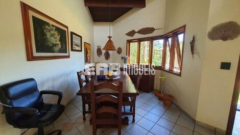 House with pool for seasonal rental in Itamambuca, Ubatuba