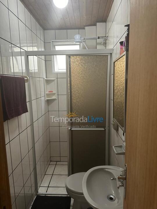 Apartamento para aluguel de temporada em Itapema (Meia Praia)