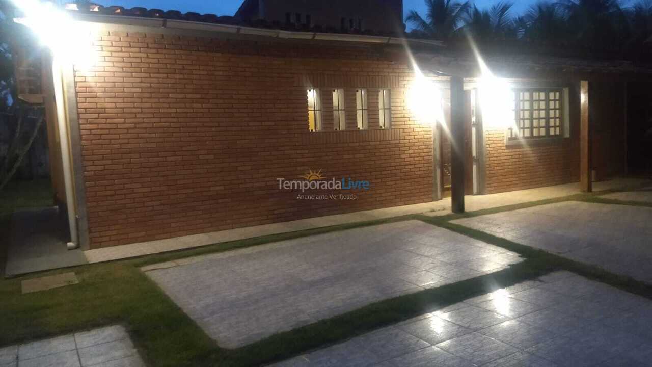 Casa para alquiler de vacaciones em Caraguatatuba (Capricórnio)