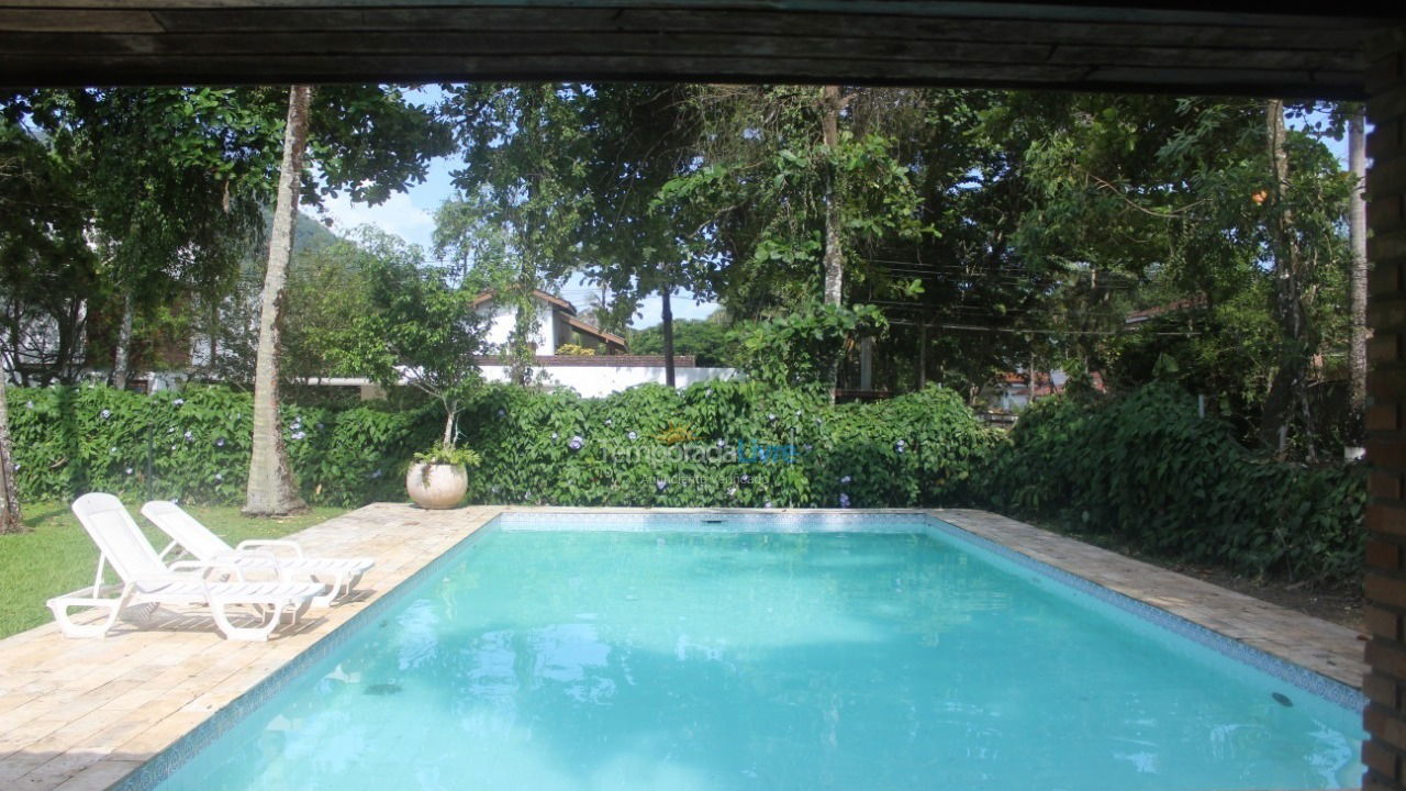 Casa para alquiler de vacaciones em Ubatuba (Praia do Lázaro)