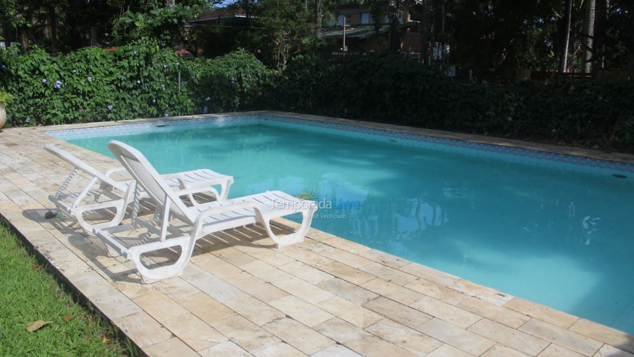 Casa para alquiler de vacaciones em Ubatuba (Praia do Lázaro)