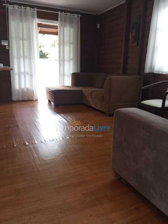 House for vacation rental in Balneário Piçarras (Itacolomi)