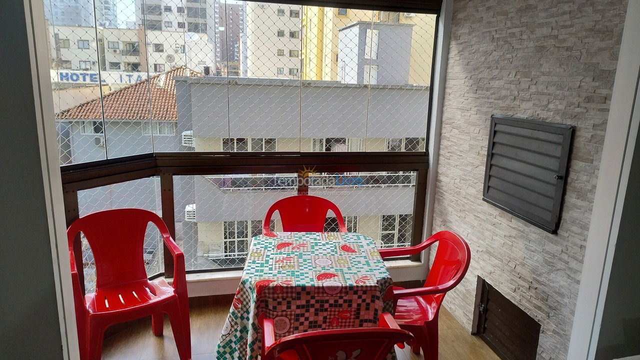 Apartamento para aluguel de temporada em Itapema (Meia Praia)