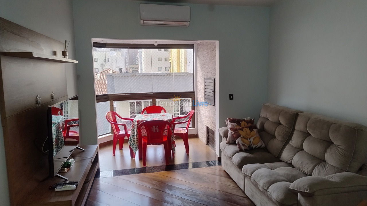 Apartamento para aluguel de temporada em Itapema (Meia Praia)