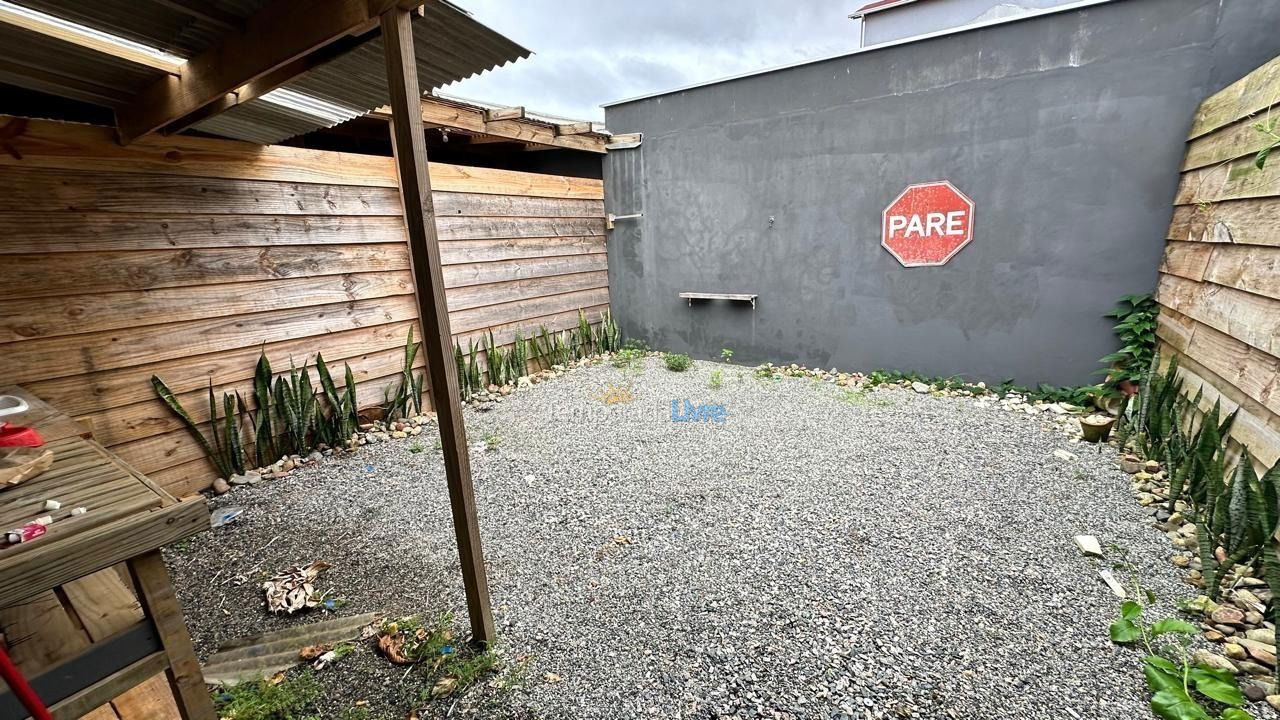 Casa para aluguel de temporada em São Francisco do Sul (Prainha)